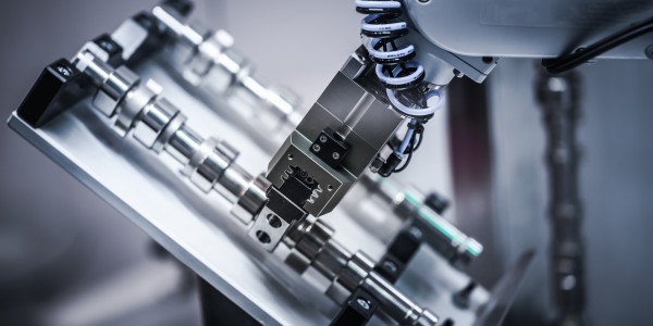 Células Robotizadas les Piles · Celdas Robóticas de Alimentación de Prensa