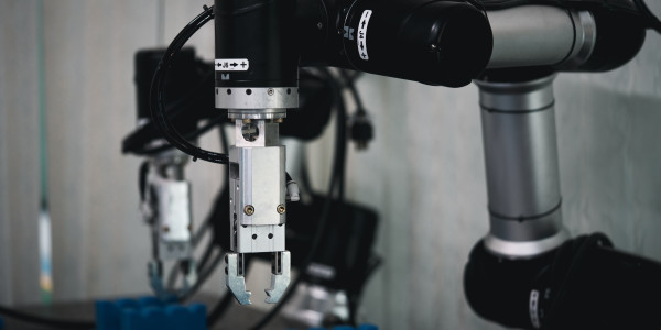 Robots Industriales / Robotización / Cobots Vallmoll · Implementación de Robots Industriales / Cobots